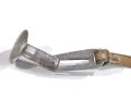Metallbeschlag zum befestigen der Trageriemen am Tornister der Wehrmacht. Aluminium, gebraucht, sie erhalten ein ( 1) Stück