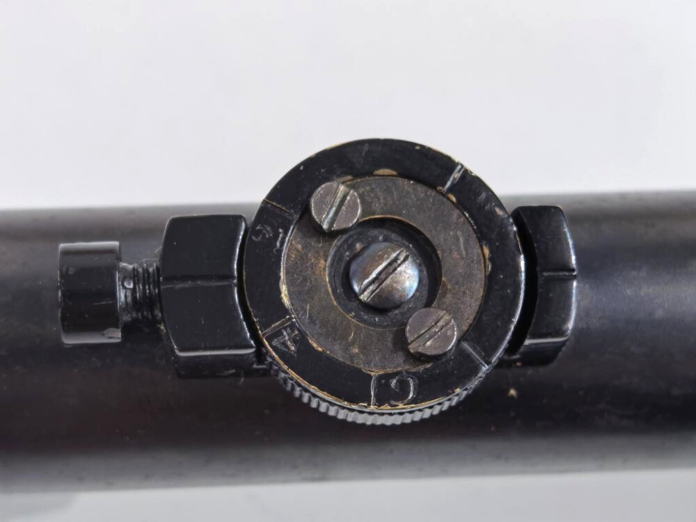 1.Weltkrieg, militärisches Zielfernrohr im Behälter. Guter Zustand, k