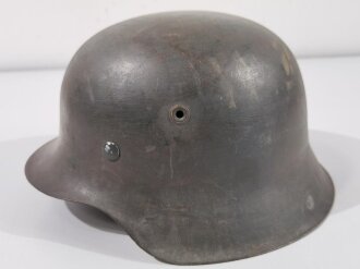 Heer, Stahlhelm Modell 1942. Originallack, Futter...