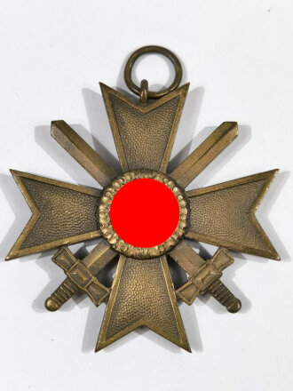 Kriegsverdienstkreuz 2. Klasse mit Schwerter. Buntmetall,...