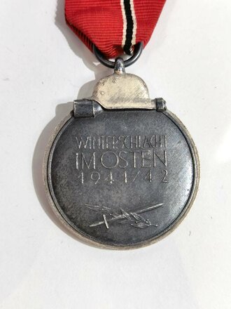 Medaille " Winterschlacht im Osten" 1941/42 mit Band im gutem Zustand