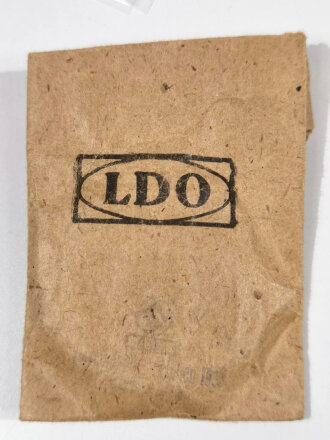 Verwundetenabzeichen Schwarz 1939 mit Verleihungstüte LDO. Absoluter Traumzustand. Volle Schwärzung. Tüte hat leichte Gebrauchsspuren
