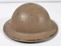 Grossbritannien, Stahlhelm datiert 1939, Originallack