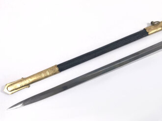 Großbritannien, Säbel für Marine Offiziere, die Scheidenbeschläge nachgemalt, der Mittlere lose, defekt