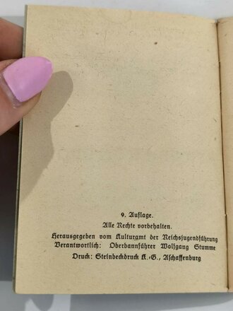 "Unser Kriegs-Liederbuch von der Reichsjugendführung" 96 Seiten ca. DIN A6