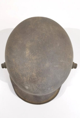 1.Weltkrieg, Stahlhelmglocke , ungereinigtes Stück