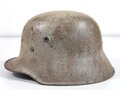1.Weltkrieg, Stahlhelmglocke ,überlackiertes,  ungereinigtes Stück