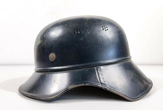 Stahlhelm Luftschutz. Zusammengehöriges Stück,...