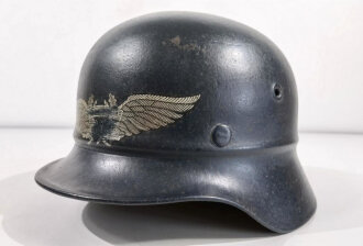 Stahlhelm Luftschutz. Zusammengehöriges Stück,...