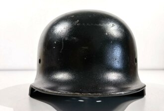 Stahlhelmglocke Wehrmacht Modell 1940, Hersteller Q 64, schwarz lackiertes Stück