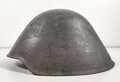 NVA Stahlhelm datiert 1962 mit Innenfutter neuer Art. Originallack