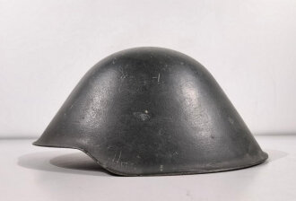 NVA Stahlhelm  mit Innenfutter neuer Art. Originallack,...