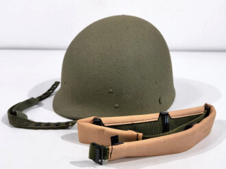 U.S. Army Liner parachutists helmet, dated 1983. Including a sweatband and cotton chinstrap. Unused