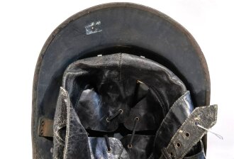 Frankreich, Stahlhelm für Panzertruppen Modell 1935.  Blauer Originallack