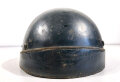 Frankreich 2.Weltkrieg, Stahlhelm für  motorisierte Einheiten ? .  Blauer Originallack