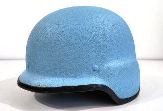 Frankreich, ballistischer Helm datiert 1993, UN blau lackiert. Versand nur innerhalb Deutschland