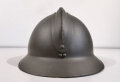 Belgien , Stahlhelm Modell 26/31. Zusammengehöriges Stück, vermutlich überlackiert