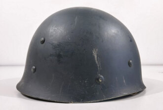 Frankreich, Stahlhelm Modell 1951 in sehr gutem Zustand. der Innenhelm datiert 1959, Variante in blau