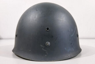 Frankreich, Stahlhelm Modell 1951 in sehr gutem Zustand. der Innenhelm datiert 1959, Variante in blau