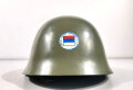 Jugoslawien Stahlhelm M59, Originallack und Abzeichen