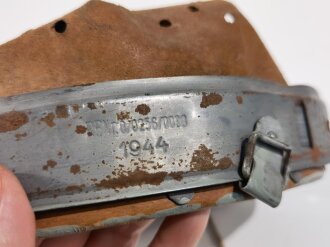 Stahlhelm Innenfutter Wehrmacht Modell 1940, datiert 1944 für Glockengrösse 64. gebraucht