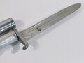 Fahnenstange mit Spitze Hitler Jugend. Die Stange Originallack, Fahnenringe und untgerer Beschlag aus Aluminium. Die Spitze leicht defekt und lose beiliegend RZM M3/40