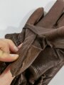 Paar Handschuhe für Fallschirmjäger der Luftwaffet. Kurze , gefütterte Ausführung in sehr gutem Zustand