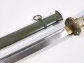 Japan 2.Weltkrieg , Katana für Unteroffiziere . Saubere Klinge, der Lack der Scheide original, Griff etwas wackelig