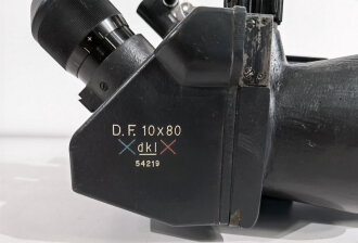 Flakfernrohr D.F. 10 x 80 der Wehrmacht. Blauer Originallack, klare Durchsicht. Hersteller dkl, sehr guter Gesamtzustand