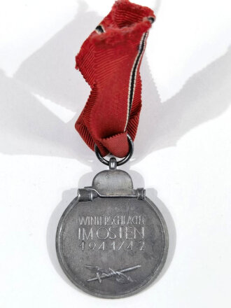 Medaille " Winterschlacht im Osten" mit Hersteller 9 im Bandring für Liefergemeindschaft Pforzheimer Schmuckhandwerker, Pforzheim