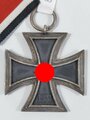 Eisernes Kreuz 2. Klasse 1939 mit Hersteller 98 im Bandring für " Rudolf Souval, Wien "  / Hakenkreuz minimal Berieben