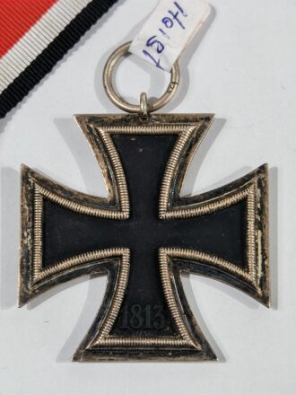 Eisernes Kreuz 2. Klasse 1939 mit Hersteller 138 im Bandring für " Julius Maurer, Oberstein " sehr selten / Hakenkreuz mit voller Schwärzung