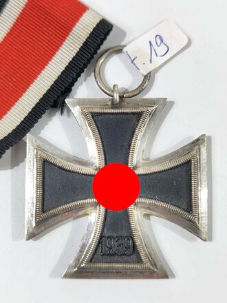 Eisernes Kreuz 2. Klasse 1939 mit Hersteller 19 im...