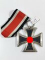 Eisernes Kreuz 2. Klasse 1939 mit Hersteller 19 im Bandring für " E.Ferdinand Weidmann, Frankfurt, am Main (ÜÜ) " sehr seltene Variante im guten Zustand / Hakenkreuz minimal Berieben