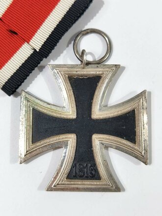 Eisernes Kreuz 2. Klasse 1939 mit Hersteller 15 im Bandring für " Friedrich Orth, Wien " seltene Variante / Hakenkreuz minimal Berieben