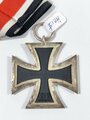 Eisernes Kreuz 2. Klasse 1939 mit Hersteller 7 im Bandring für " Paul Meybauer, Berlin " / Hakenkreuz mit voller Schwärzung