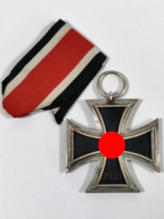 Eisernes Kreuz 2. Klasse 1939 ohne Hersteller / Hakenkreuz mit voller Schwärzung