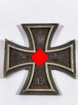 Eisernes Kreuz 1. Klasse 1939, Nadelsystem fehlt, Klebstoffreste