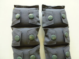 Fallschirmjäger Bandolier blau, seltene Ausführung mit eckigen Laschen.