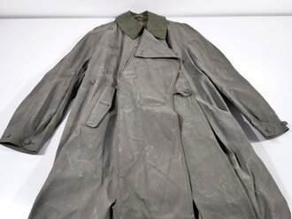 Gummierter Mantel für Kradmelder der Wehrmacht. Guter Gesamtzustand, wie immer leicht angetrocknet
