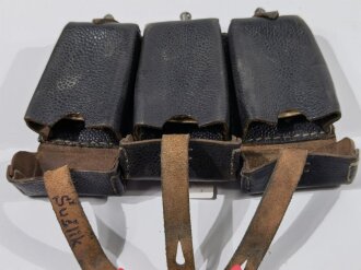 Patronentasche zum K98 Wehrmacht ( für 6 Ladestreifen). Schwarzes Leder mit Reichsbetriebsnummer und Datum 1943