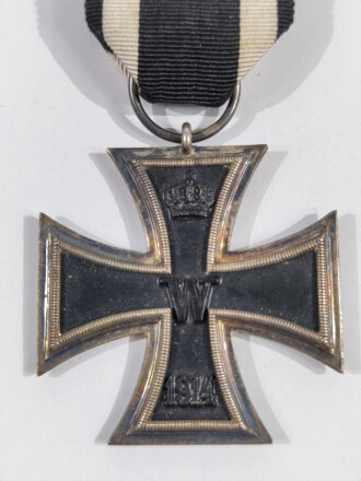 Eisernes Kreuz 2. Klasse 1914 mit Hersteller im Bandring, dieser unleserlich