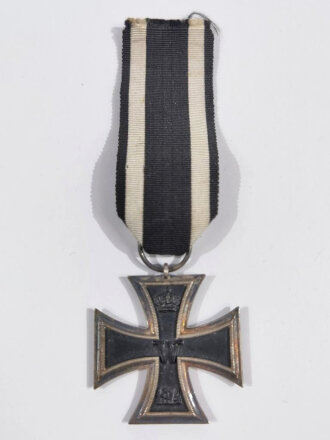 Eisernes Kreuz 2. Klasse 1914 mit Hersteller im Bandring, dieser unleserlich