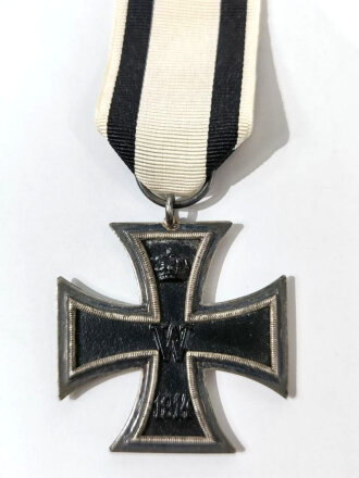 Eisernes Kreuz 2. Klasse 1914 am Band für Nichtkämpfer, mit Hersteller KAG im Bandring,