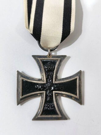 Eisernes Kreuz 2. Klasse 1914 am Band für Nichtkämpfer, mit Hersteller KAG im Bandring,