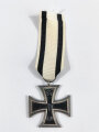 Eisernes Kreuz 2. Klasse 1914 am Band für Nichtkämpfer, mit Hersteller KAG im Bandring,