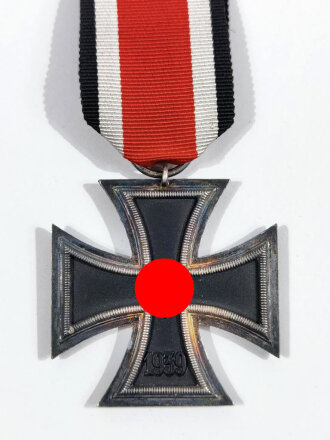 Eisernes Kreuz 2. Klasse 1939, kein Hersteller im Bandring, in sehr gutem Zustand