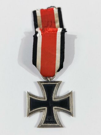 Eisernes Kreuz 2. Klasse 1939 ohne Hersteller, Hakenkreuz minimal berieben