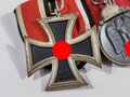 3er Ordensspange " Eisernes Kreuz 2. Klasse 1939 mit Hersteller 93 für Richard Simm & Söhne, Gablonz, Winterschlacht im Osten mit Hersteller 110 für Otto Zappe, Gablonz und Anschlussmedaille 1. Oktober 1938.