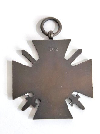 Ehrenkreuz für Frontkämpfer mit Hersteller O&B, mit Band und Verleihungstüte, dazu die Urkunde eines Bautechniker von Frankfurt a.M.